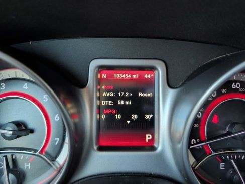 Used 2018 Dodge Journey Crossroad AWD/4WD image 22