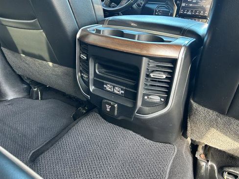 Used 2022 RAM 2500 Laramie w/ Safety Group B image 33
