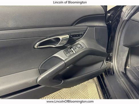 Used 2014 Porsche Boxster image 16