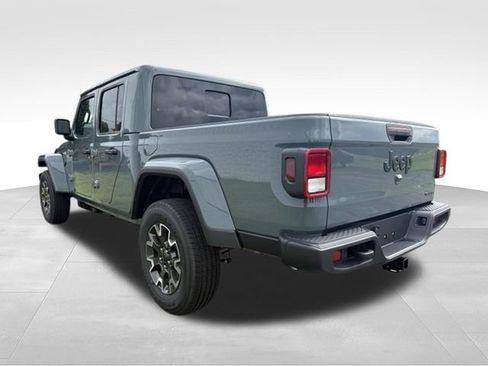 New 2026 Jeep Gladiator Sport AWD/4WD image 2