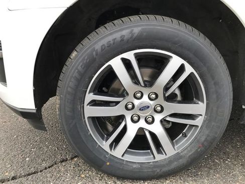 Used 2024 Ford Expedition Limited AWD/4WD image 24