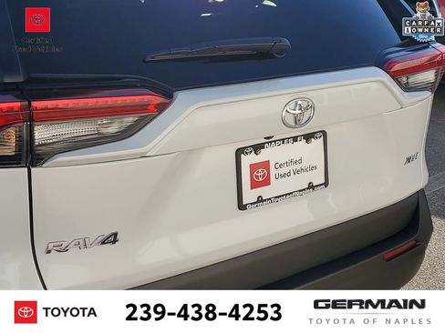 Used 2025 Toyota RAV4 XLE Premium image 17
