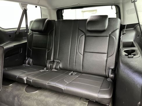 Used 2018 GMC Yukon XL SLT w/ Open Road Package AWD/4WD image 16