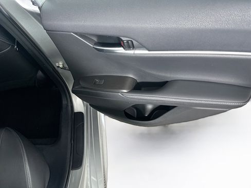 Used 2024 Toyota Camry XSE image 28