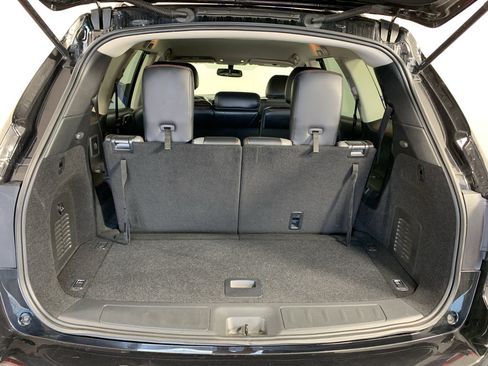 Used 2020 Nissan Pathfinder SV w/ Rock Creek Edition FWD image 33