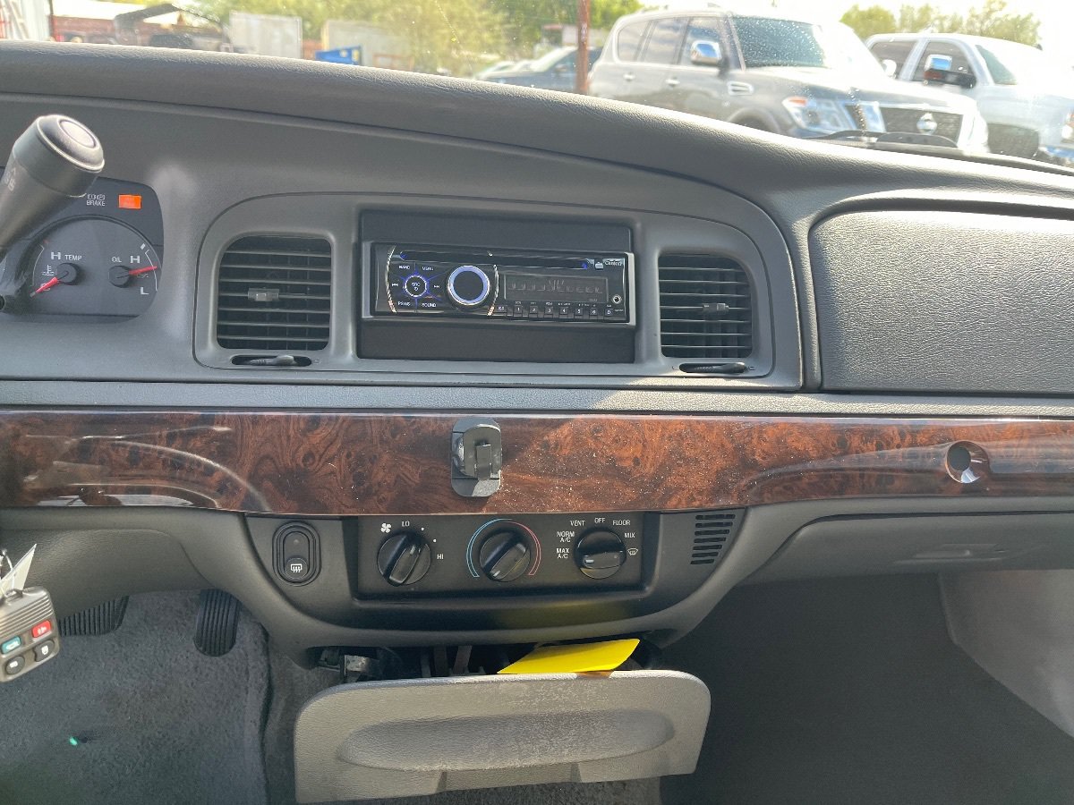 Used 2005 Mercury Grand Marquis GS RWD image 9