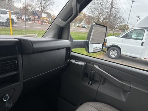 New 2025 Chevrolet Express 3500 1WT w/ Power Convenience Package image 25