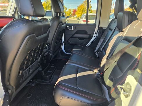 Used 2020 Jeep Wrangler Unlimited Rubicon w/ Dual Top Group image 24