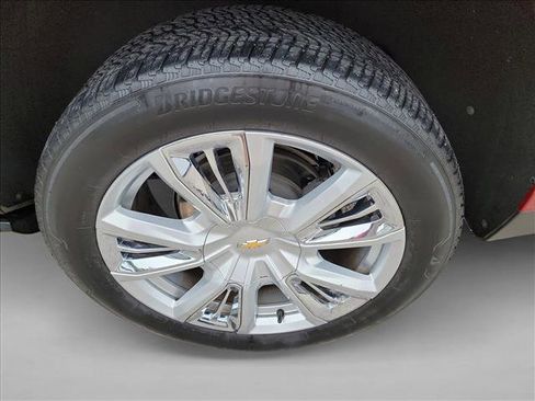 Used 2022 Chevrolet Tahoe High Country w/ Premium Package AWD/4WD image 14