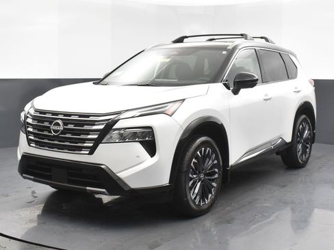 New 2026 Nissan Rogue Platinum w/ Platinum Premium Package image 2