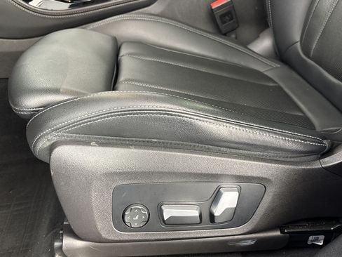 Used 2023 BMW X4 xDrive30i w/ M Sport Package AWD/4WD image 15