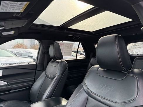 Used 2020 Ford Explorer ST w/ ST Street Pack image 13