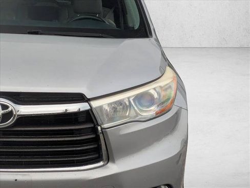 Used 2016 Toyota Highlander Limited AWD/4WD image 9