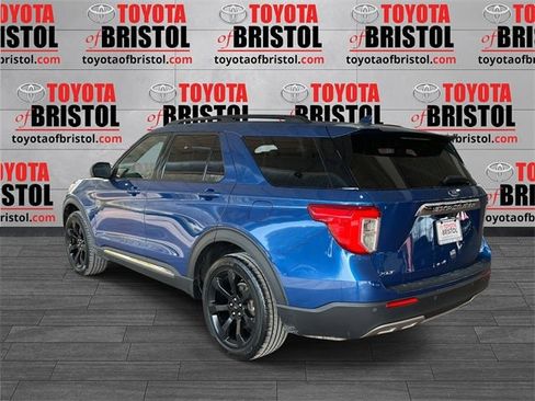 Used 2020 Ford Explorer XLT w/ Equipment Group 202A image 6