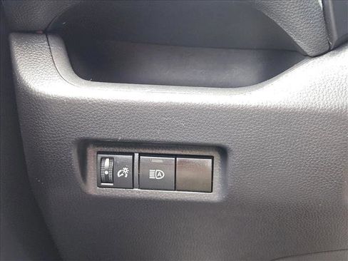 Used 2024 Toyota RAV4 XLE FWD image 15