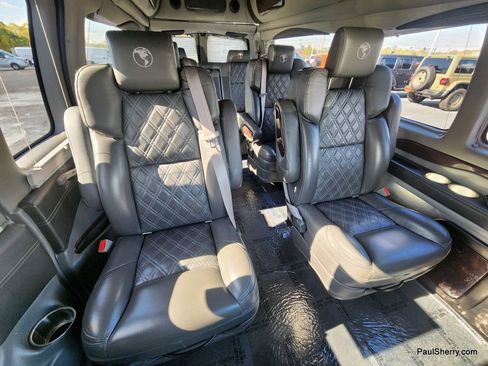 Used 2022 Chevrolet Express 2500 Extended w/ Enhanced Convenience Package image 50