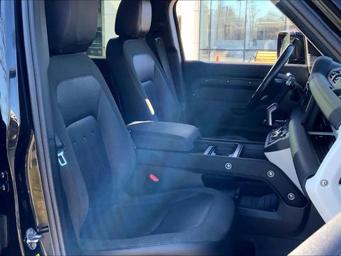 Used 2020 Land Rover Defender 110 S image 8