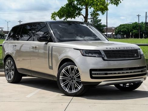 New 2026 Land Rover Range Rover Long Wheelbase SE AWD/4WD image 7