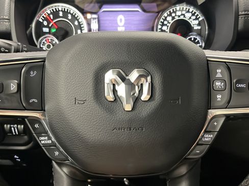 Used 2025 RAM 1500 Laramie w/ Sport Appearance Package AWD/4WD image 16