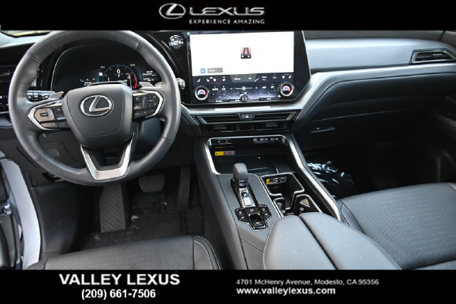 Used 2026 Lexus TX 350 AWD w/ Technology Package image 17