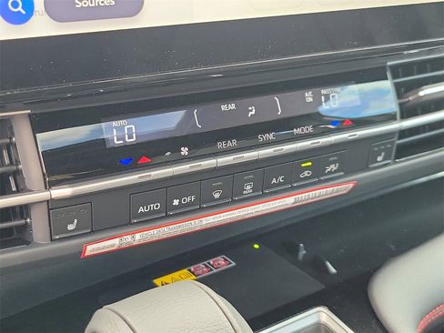 New 2026 Toyota Sienna XSE image 27