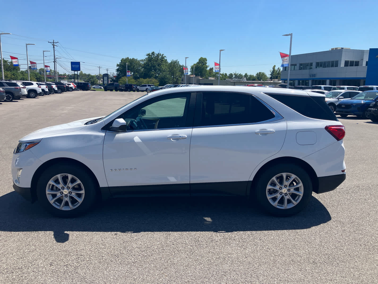 Used 2021 Chevrolet Equinox LT FWD image 4