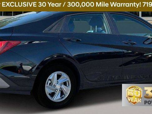 New 2025 Hyundai Elantra SE image 13