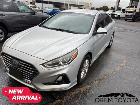 Used 2018 Hyundai Sonata SE FWD image 2