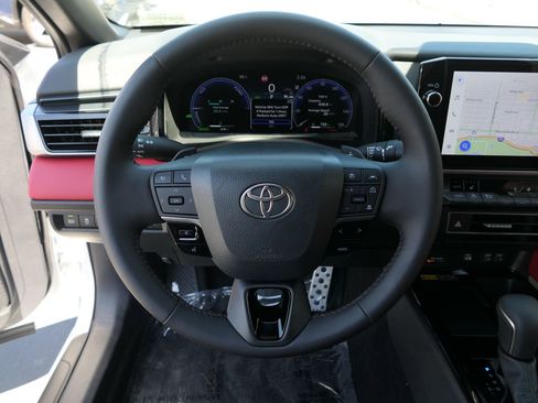 Used 2026 Toyota Camry XSE FWD image 17