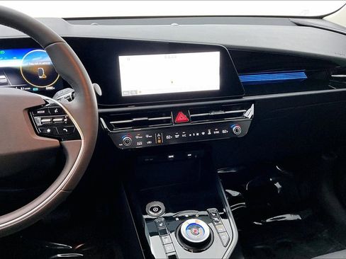 Used 2025 Kia Niro Wind w/ Wind Preserve Package image 8