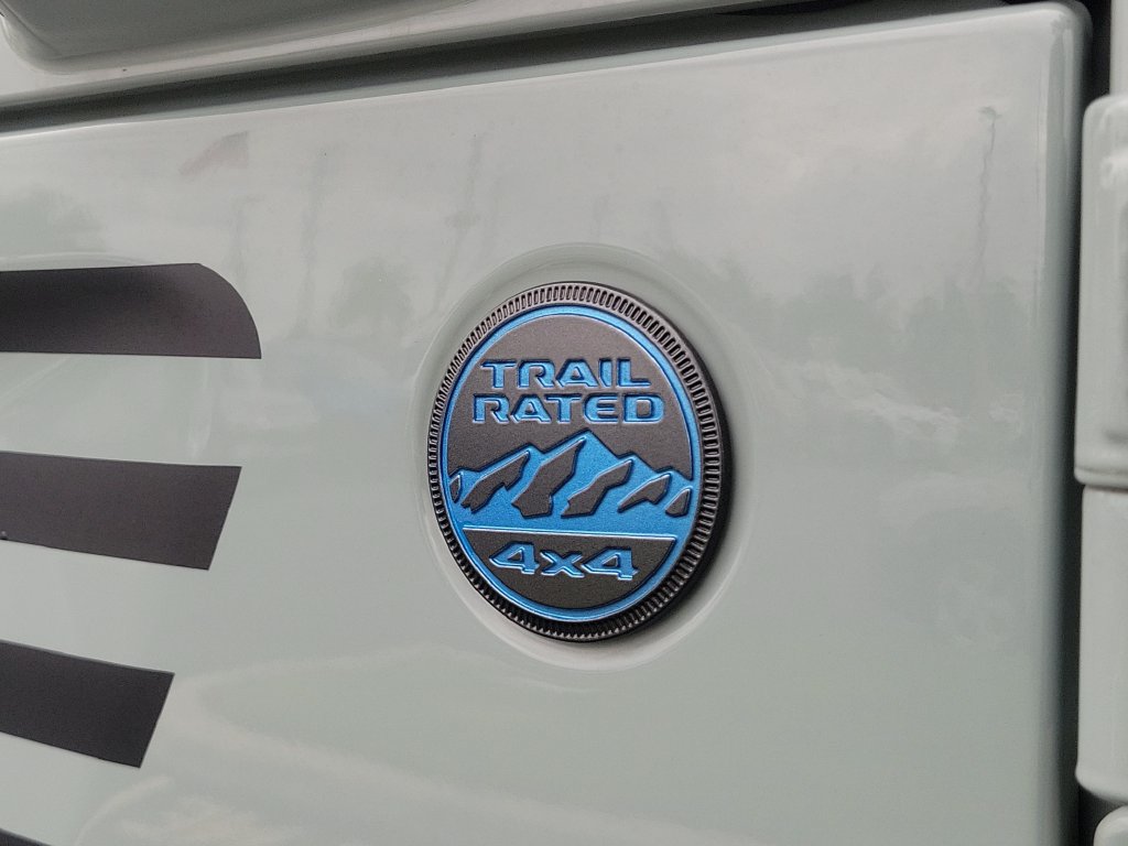 Used 2024 Jeep Wrangler Unlimited AWD/4WD image 7