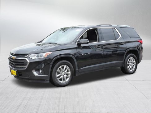 Used 2018 Chevrolet Traverse LT AWD/4WD image 3