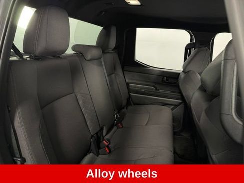 Used 2025 Toyota Tacoma SR5 AWD/4WD image 17