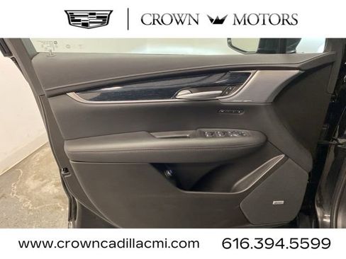 Certified 2025 Cadillac XT5 Premium Luxury image 19
