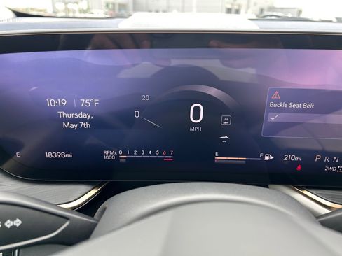 Used 2025 Buick Envision Avenir AWD/4WD image 18