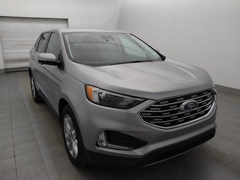 Used 2024 Ford Edge Titanium image 13