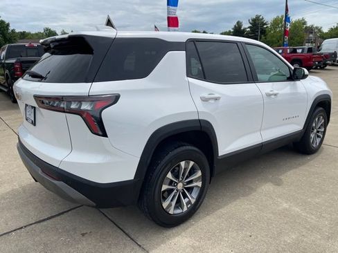 Certified 2026 Chevrolet Equinox LT FWD image 3