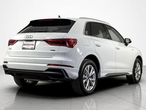 Used 2025 Audi Q3 2.0T Premium w/ Convenience Package AWD/4WD image 5