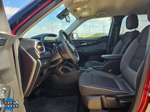 Used 2025 Chevrolet TrailBlazer LT AWD/4WD image 14
