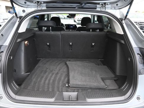 Used 2024 Chevrolet Trax LS w/ LS Convenience Package FWD image 24