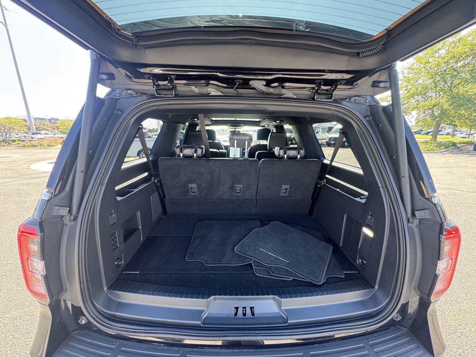 Certified 2023 Ford Expedition Max Limited AWD/4WD image 16