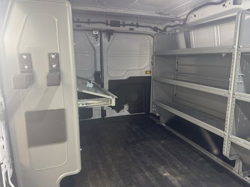 Used 2023 Ford Transit 250 Low Roof AWD image 30