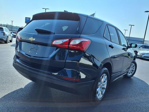 Used 2021 Chevrolet Equinox LS w/ LS Convenience Package FWD image 25