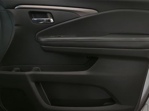 Used 2018 Honda Ridgeline Sport image 23