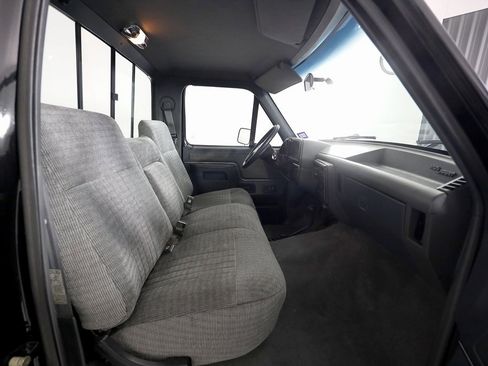 Used 1991 Ford F150 4x4 Regular Cab image 11