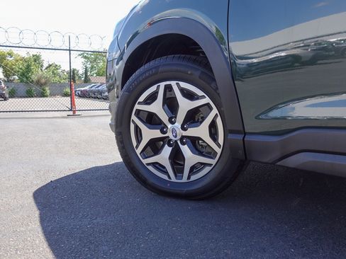 Certified 2022 Subaru Forester Premium w/ Popular Package #1 AWD/4WD image 8