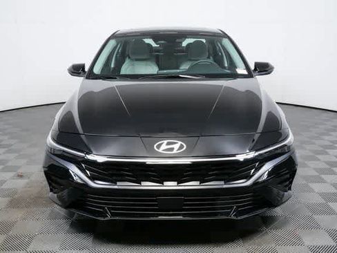 New 2026 Hyundai Elantra Limited image 23
