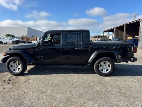 Used 2022 Jeep Gladiator Sport AWD/4WD image 8