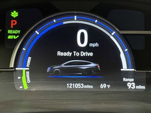 Used 2018 Honda Clarity Touring image 17