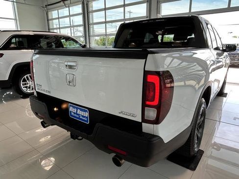 Used 2021 Honda Ridgeline Black Edition image 8